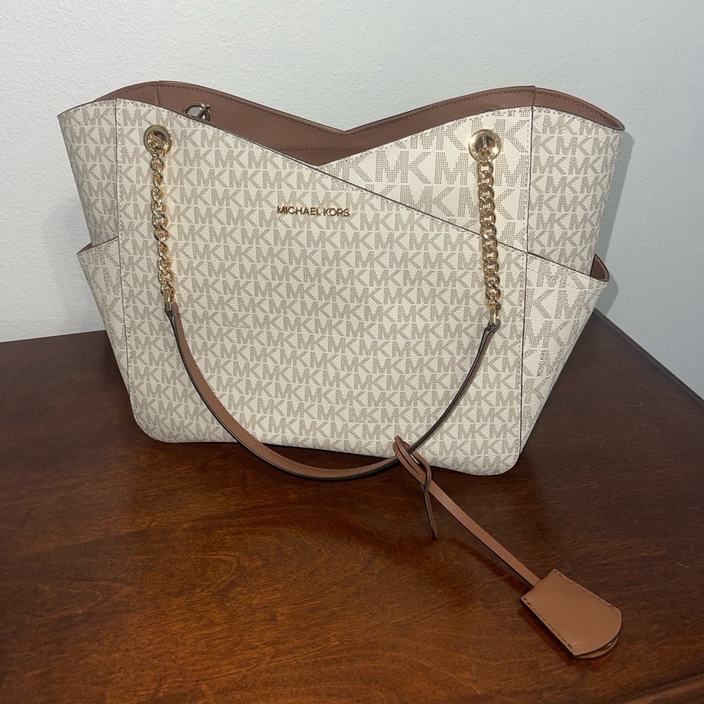 Michael Kors Jet Set Large Logo Shoulder Bag